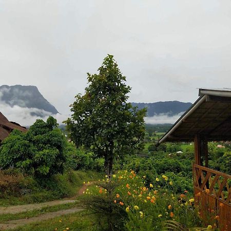 Baan 2 Dao Farmstay Chiang Dao Esterno foto